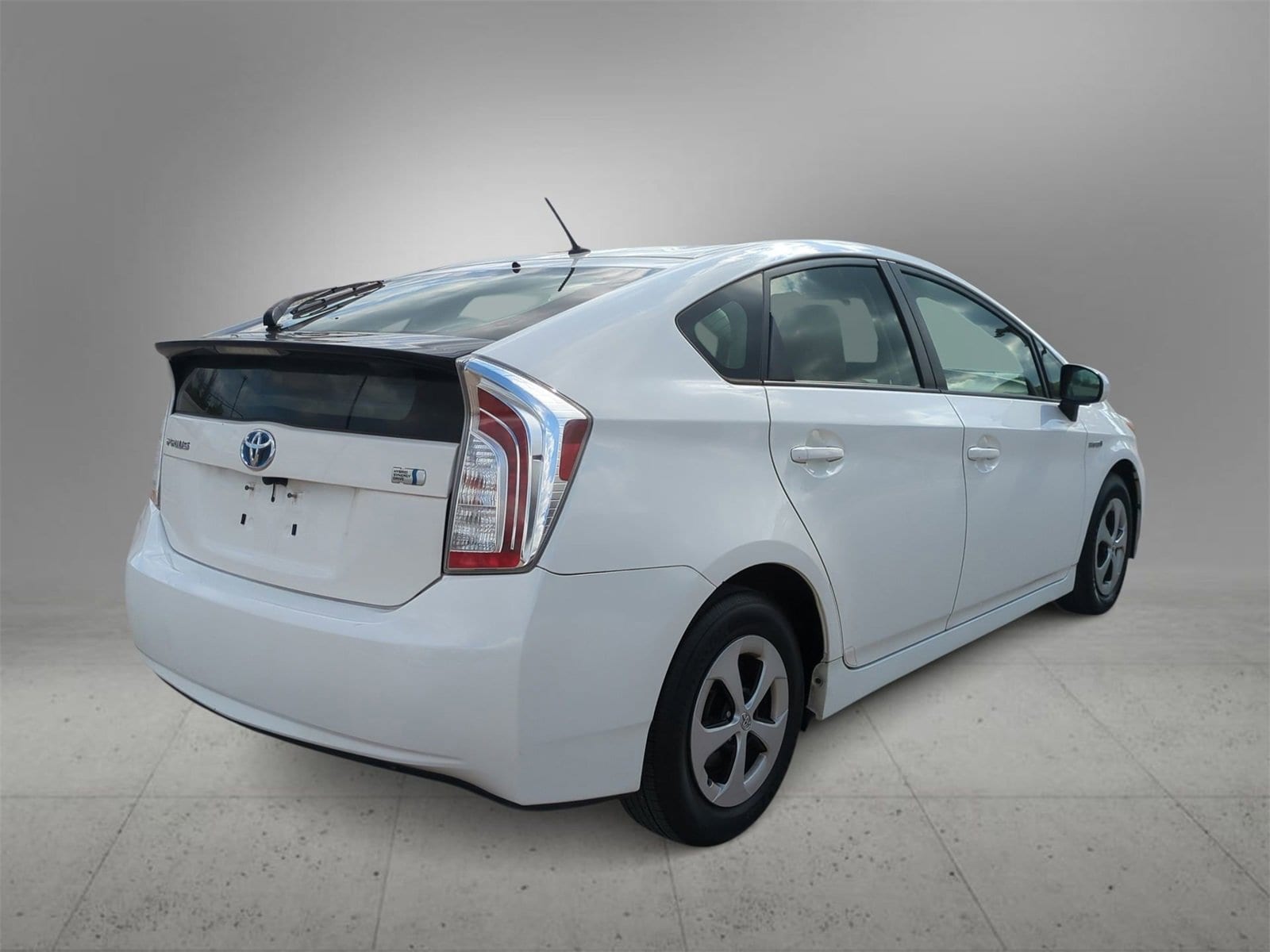 Thumbnail: 2012 Toyota Prius - 8