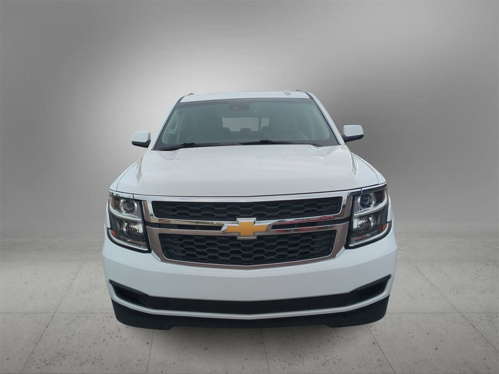 Thumbnail: 2017 Chevrolet Tahoe - 3