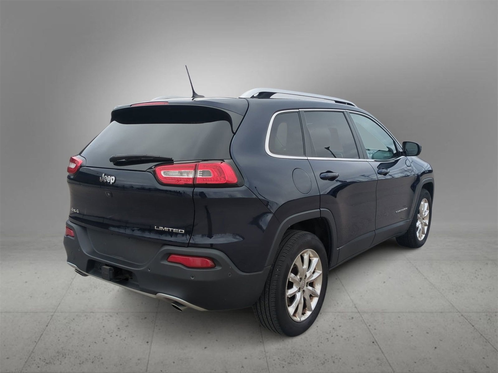 Thumbnail: 2014 Jeep Cherokee - 8