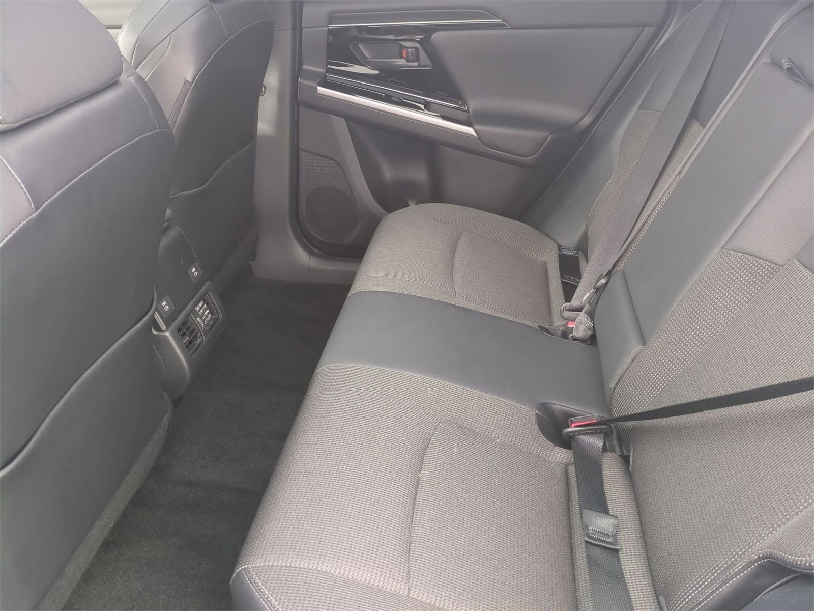 Thumbnail: 2024 Toyota bZ4X - 20