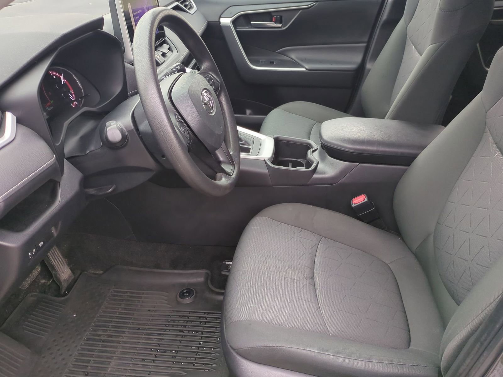 Thumbnail: 2023 Toyota RAV4 - 16