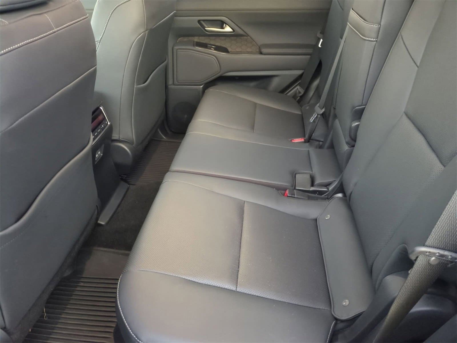 Thumbnail: 2024 Lexus GX - 20