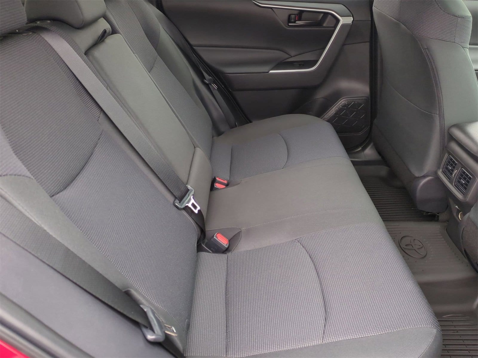 Thumbnail: 2025 Toyota RAV4 - 20