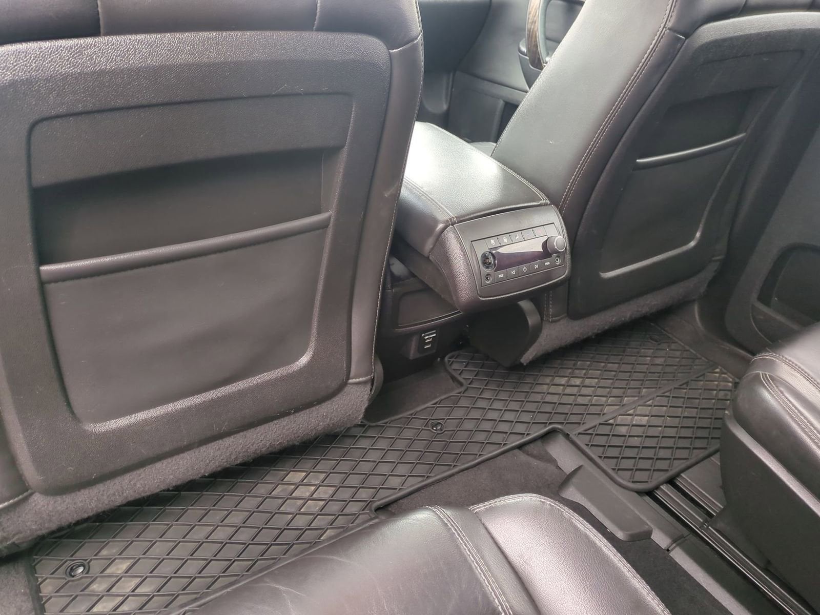 Thumbnail: 2015 GMC Acadia - 18