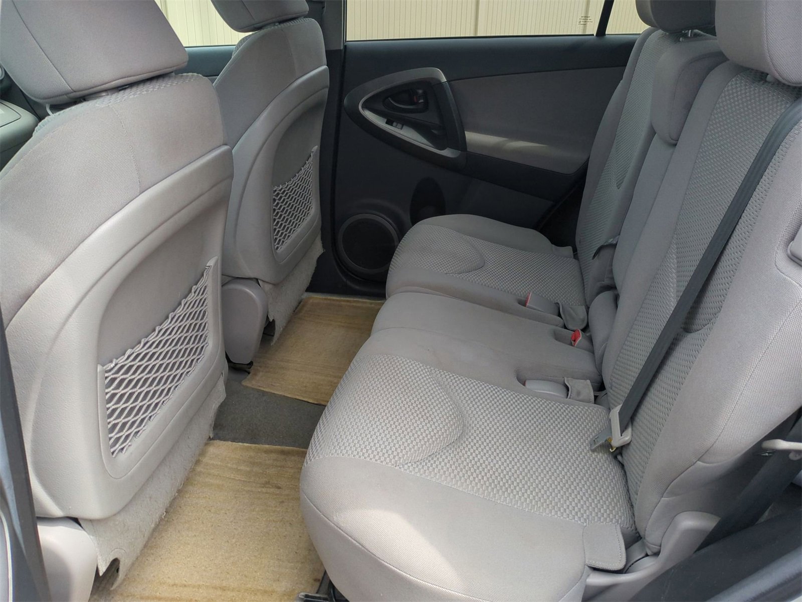Thumbnail: 2011 Toyota RAV4 - 20