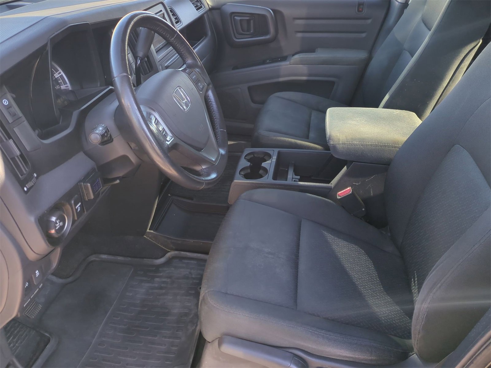 Thumbnail: 2013 Honda Ridgeline - 16
