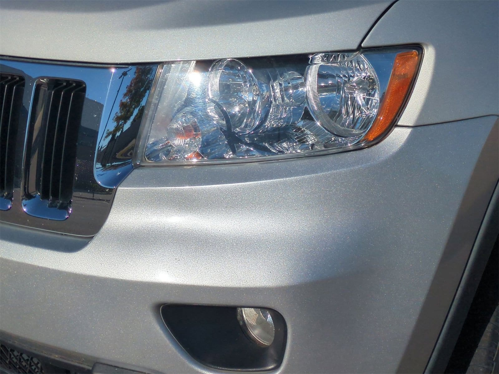 Thumbnail: 2012 Jeep Grand Cherokee - 11