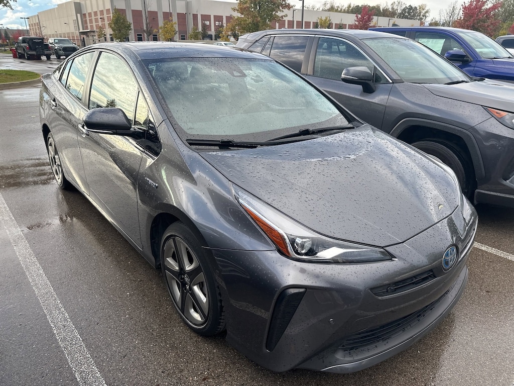 Certified 2019 Toyota Prius L Hatchback