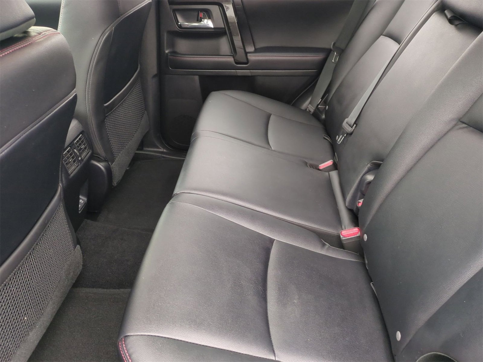 Thumbnail: 2022 Toyota 4Runner - 20