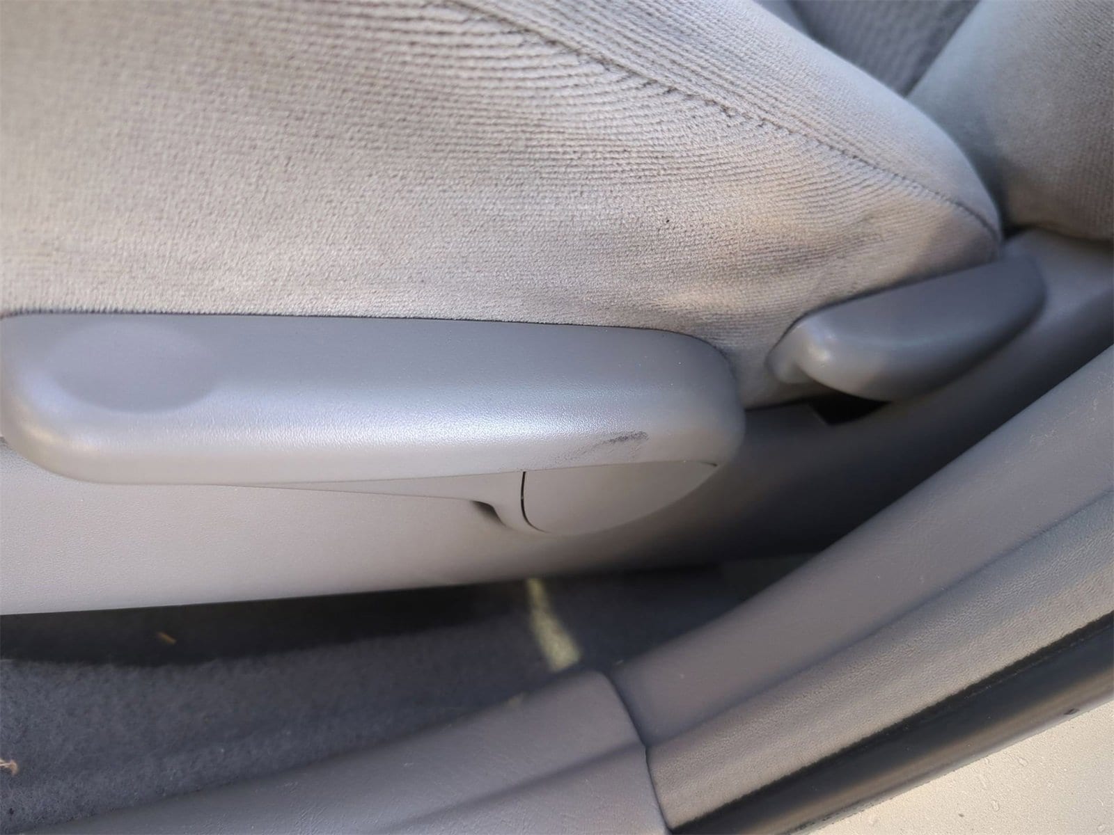 Thumbnail: 2005 Toyota Corolla - 17