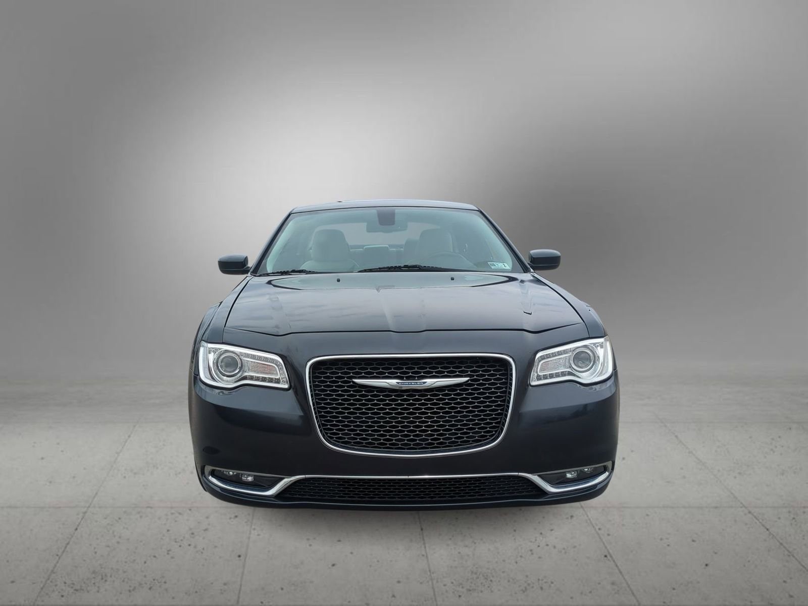 Thumbnail: 2017 Chrysler 300 - 3