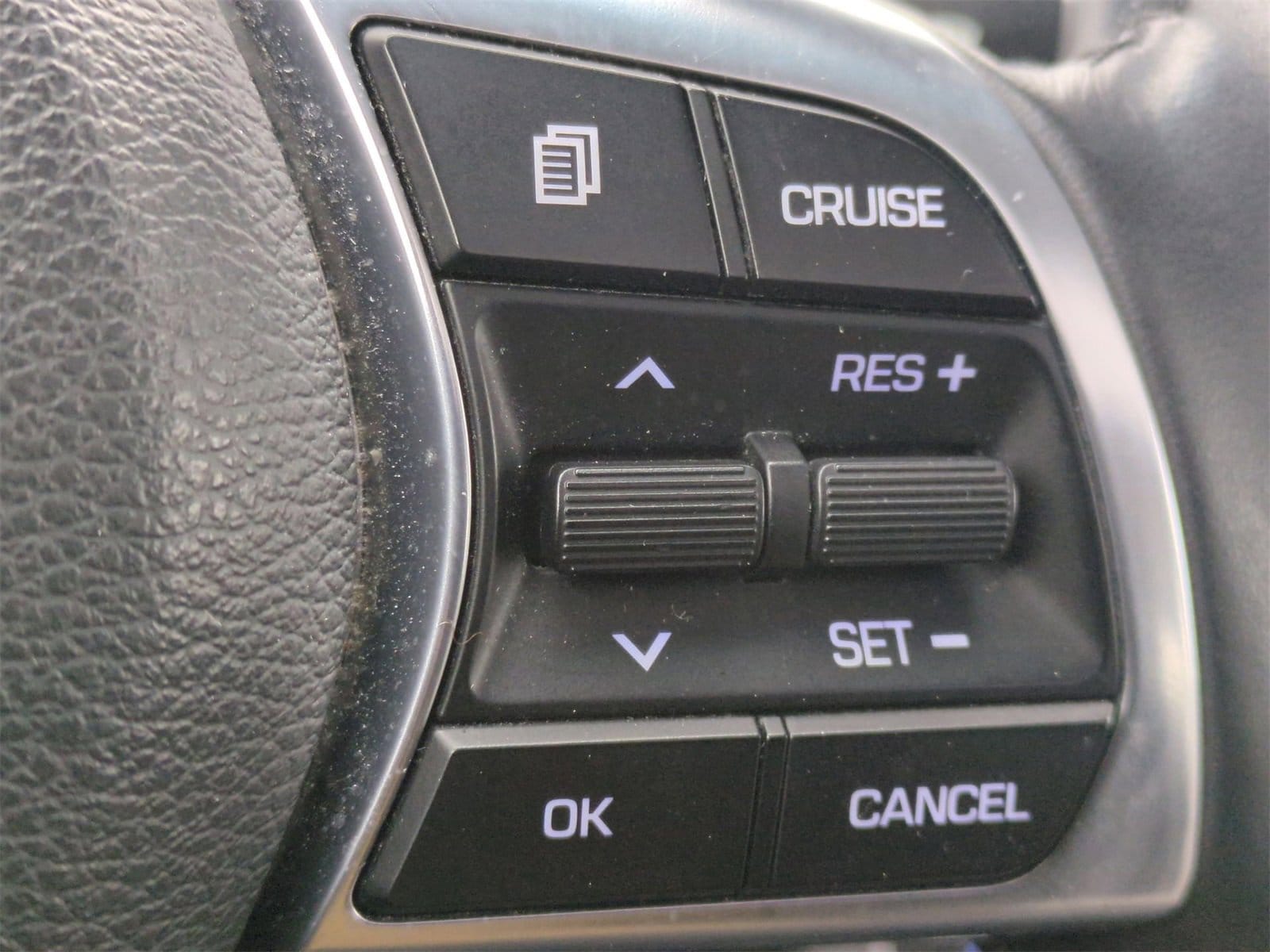 Thumbnail: 2018 Hyundai Sonata - 25