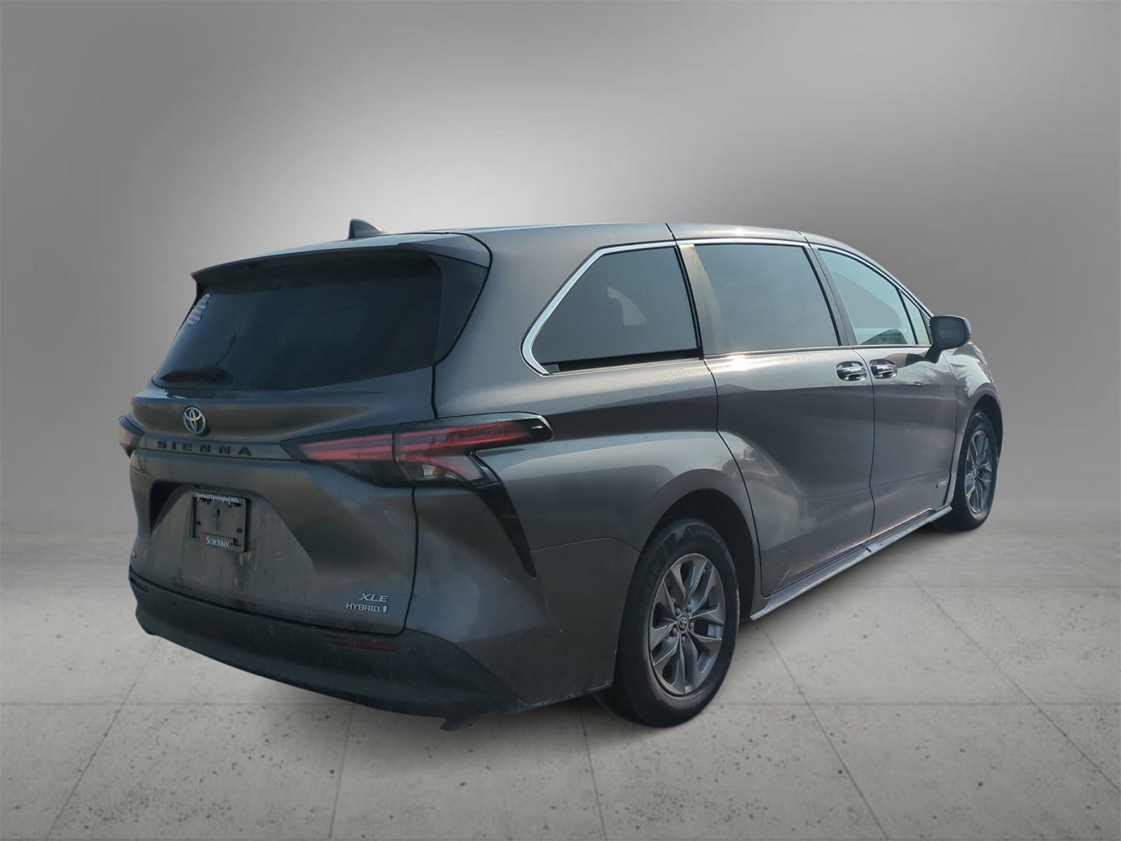 Thumbnail: 2021 Toyota Sienna - 8