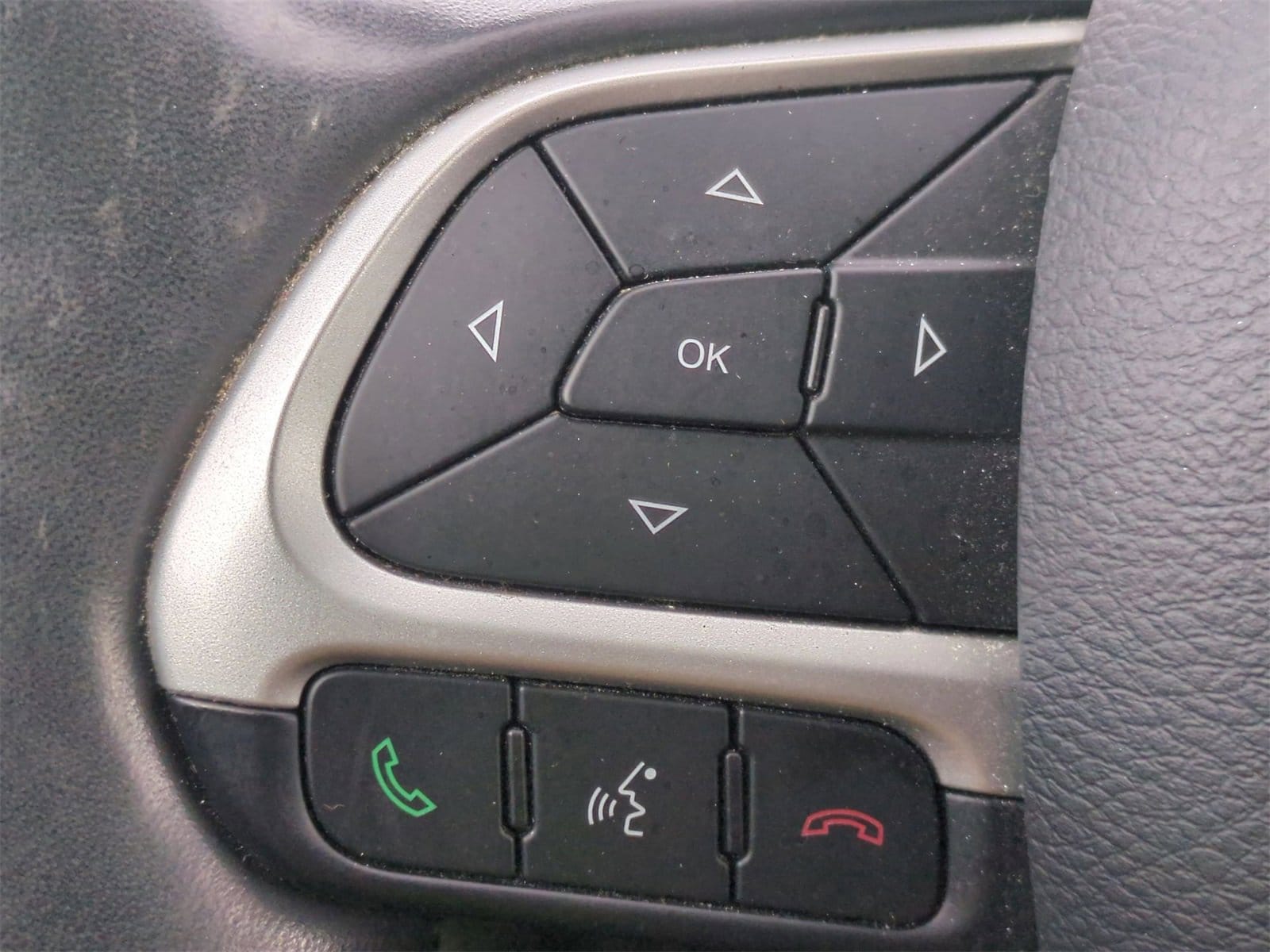 Thumbnail: 2019 Jeep Compass - 23