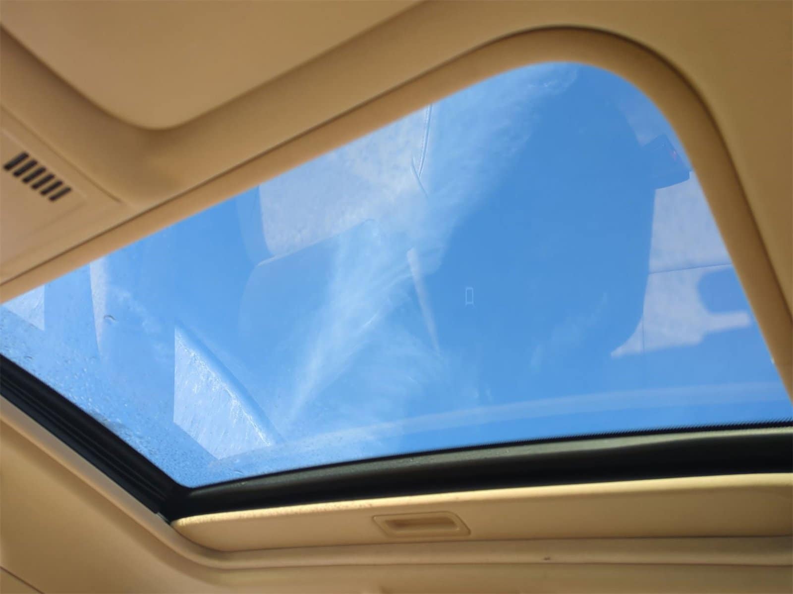 Thumbnail: 2011 BMW 3 Series - 19