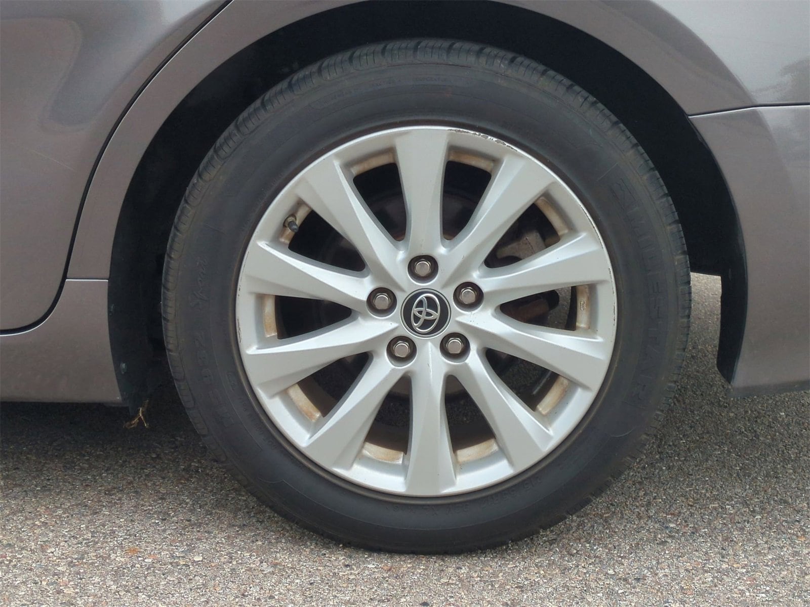 2018 Toyota Camry L 14