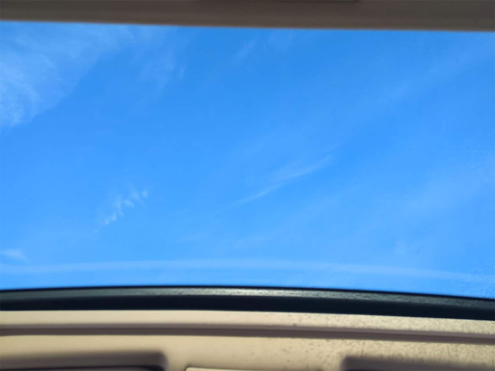 Thumbnail: 2011 BMW 3 Series - 22