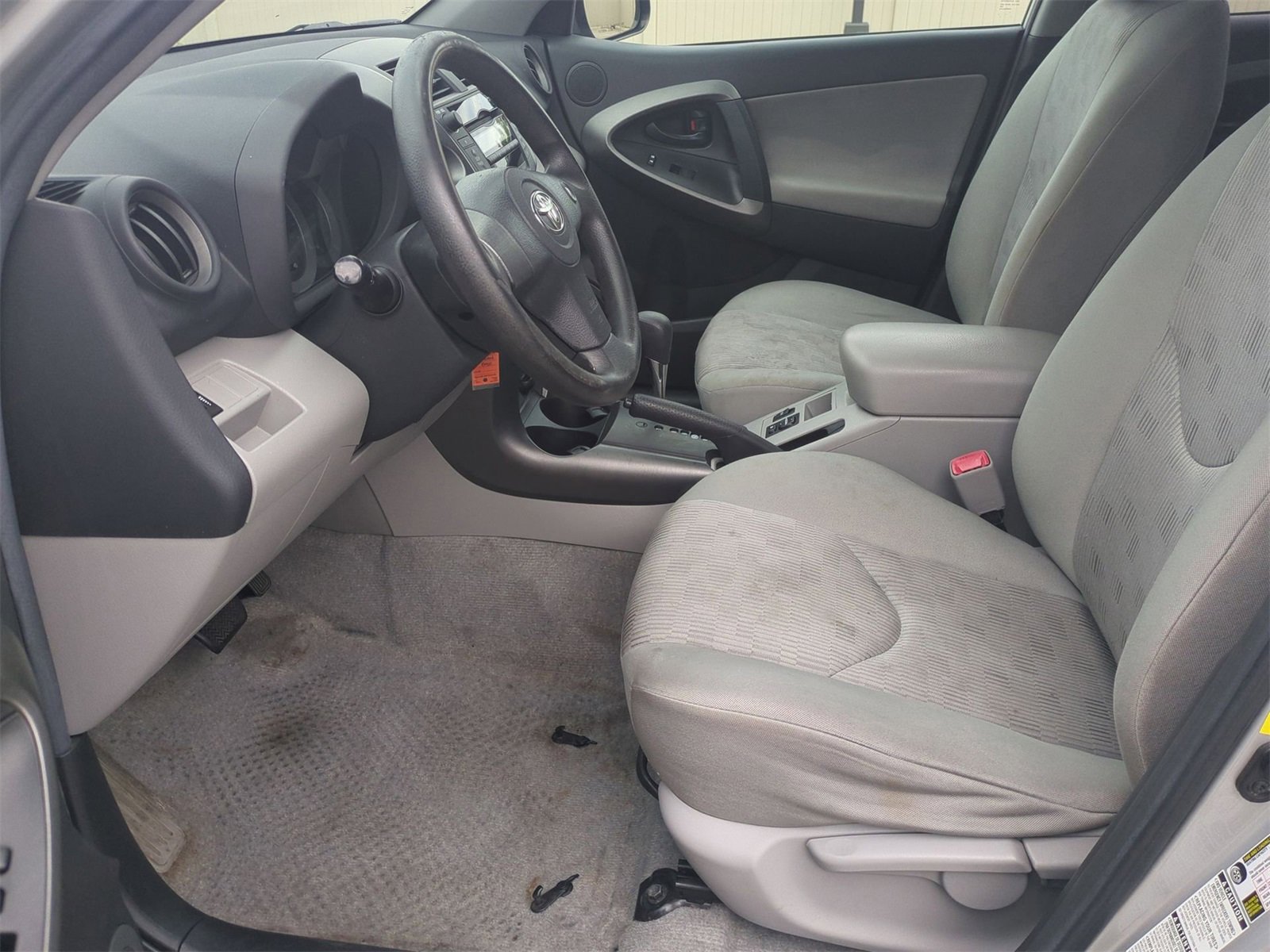 Thumbnail: 2011 Toyota RAV4 - 16