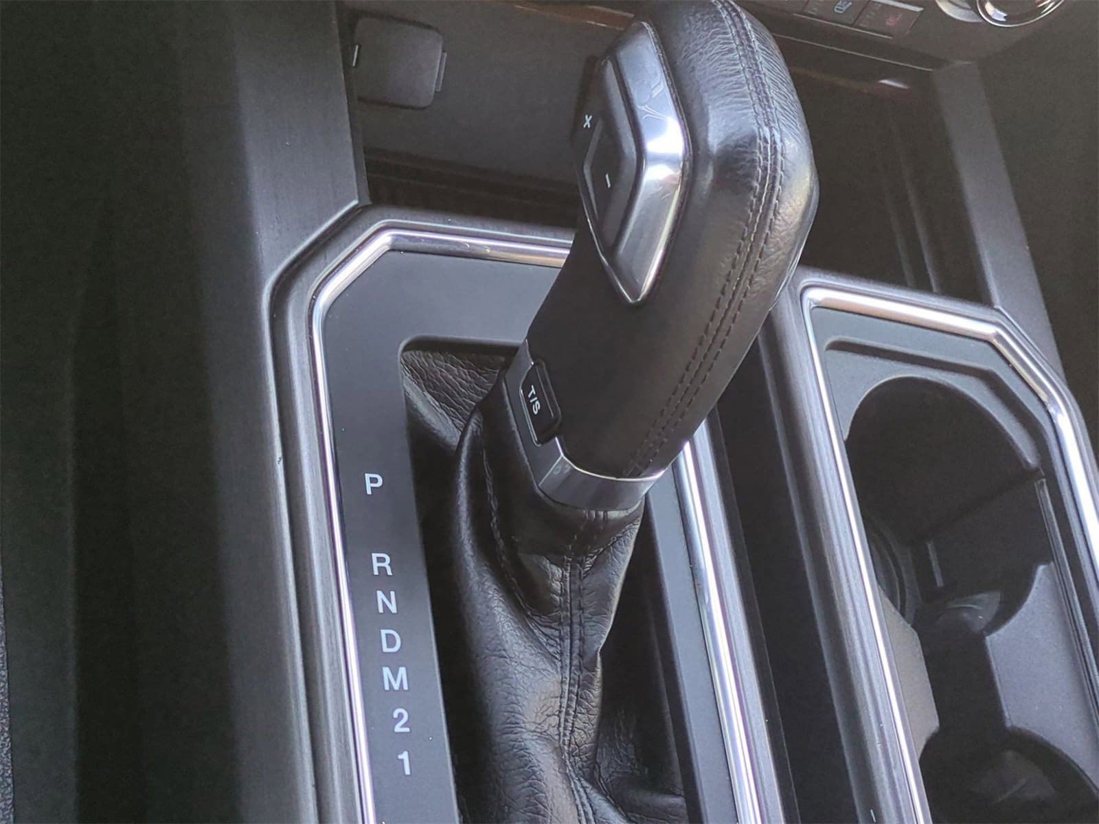Thumbnail: 2016 Ford F-150 - 33
