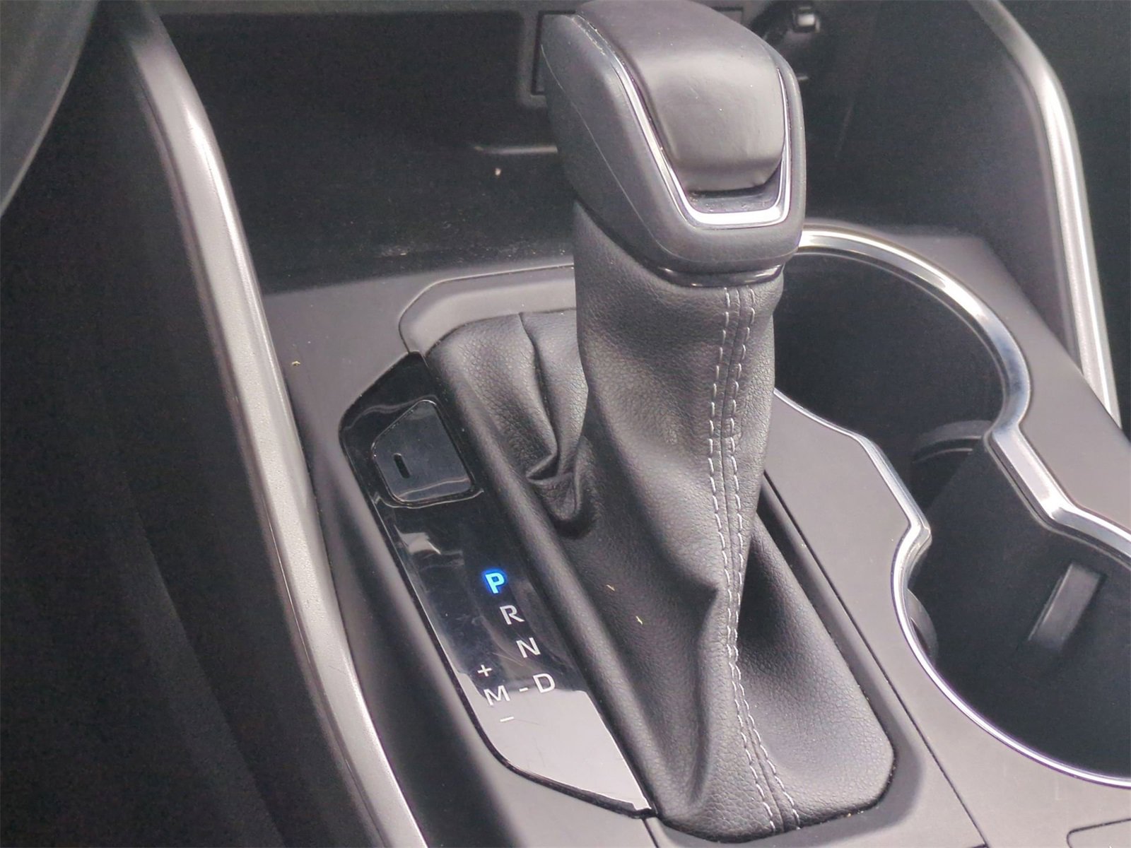 Thumbnail: 2023 Toyota Highlander - 32