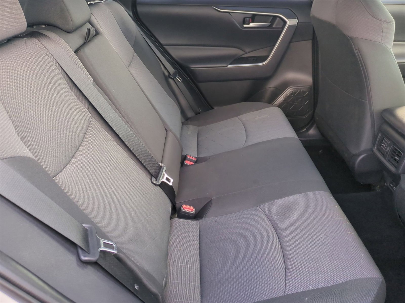 Thumbnail: 2025 Toyota RAV4 - 20