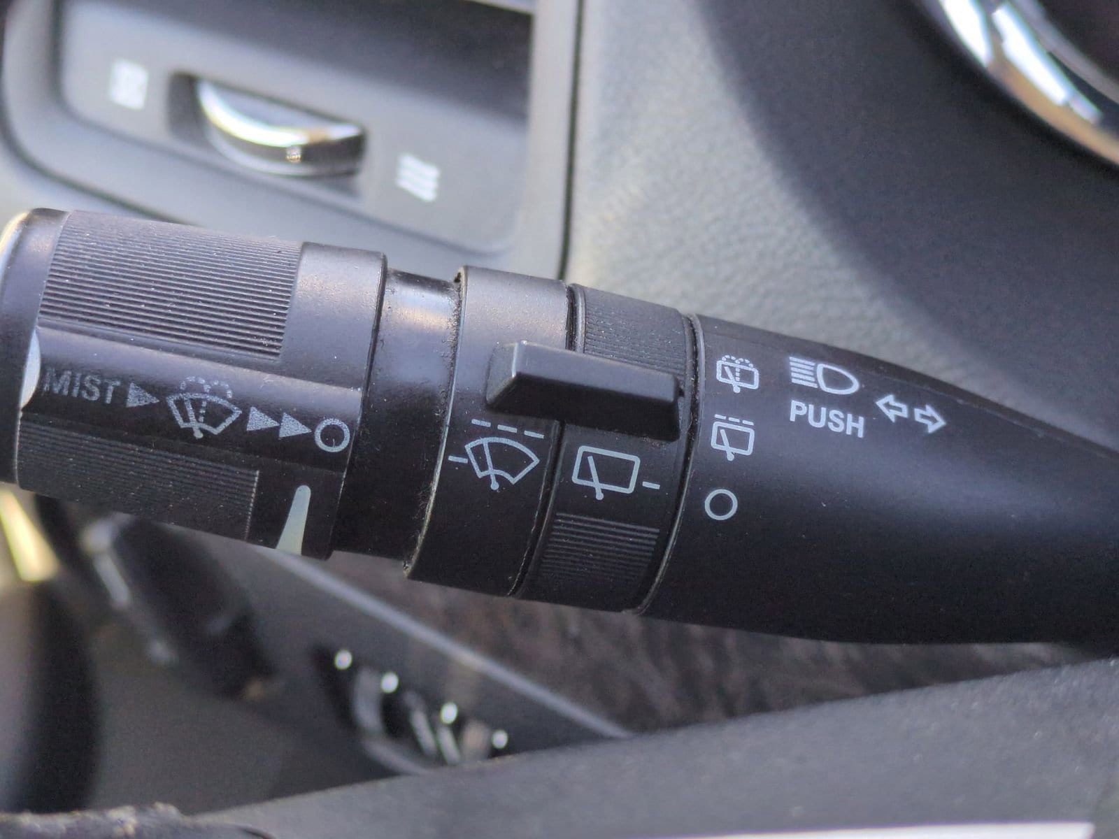 Thumbnail: 2011 Dodge Grand Caravan - 25