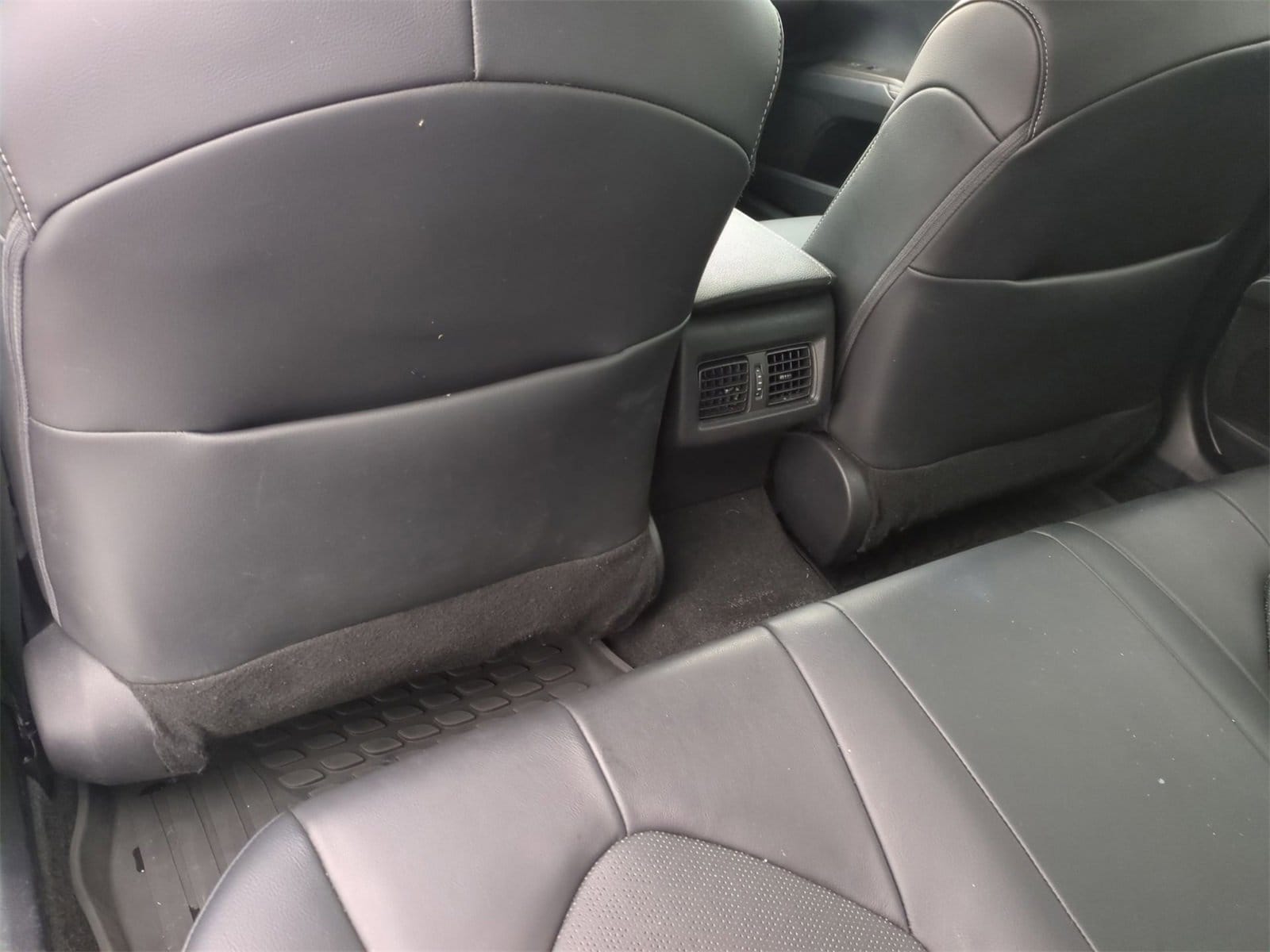 Thumbnail: 2022 Toyota Camry - 18