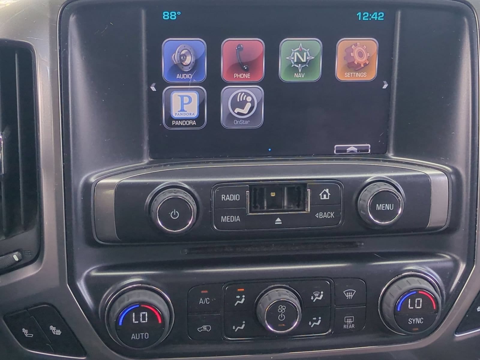 Thumbnail: 2014 Chevrolet Silverado 1500 - 27