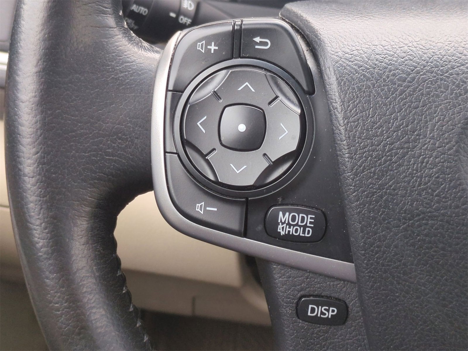 Thumbnail: 2014 Toyota Camry - 25