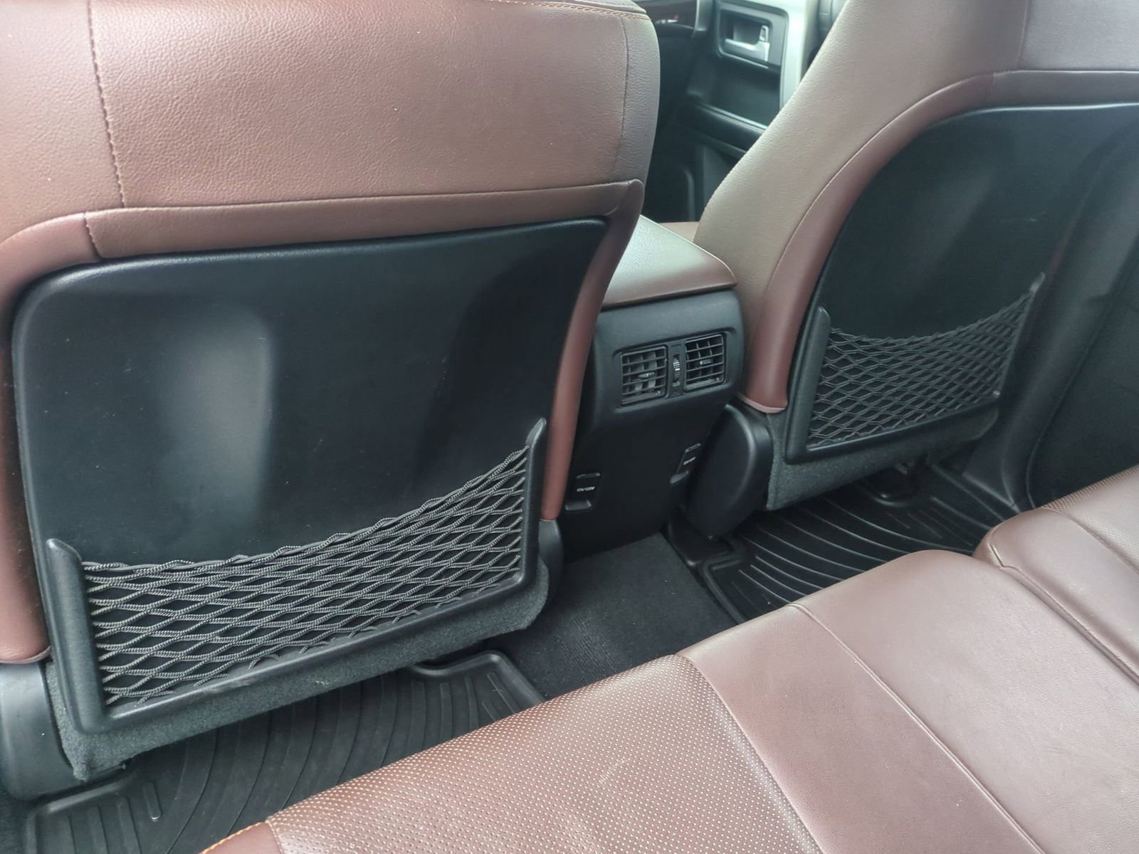 Thumbnail: 2015 Toyota 4Runner - 18