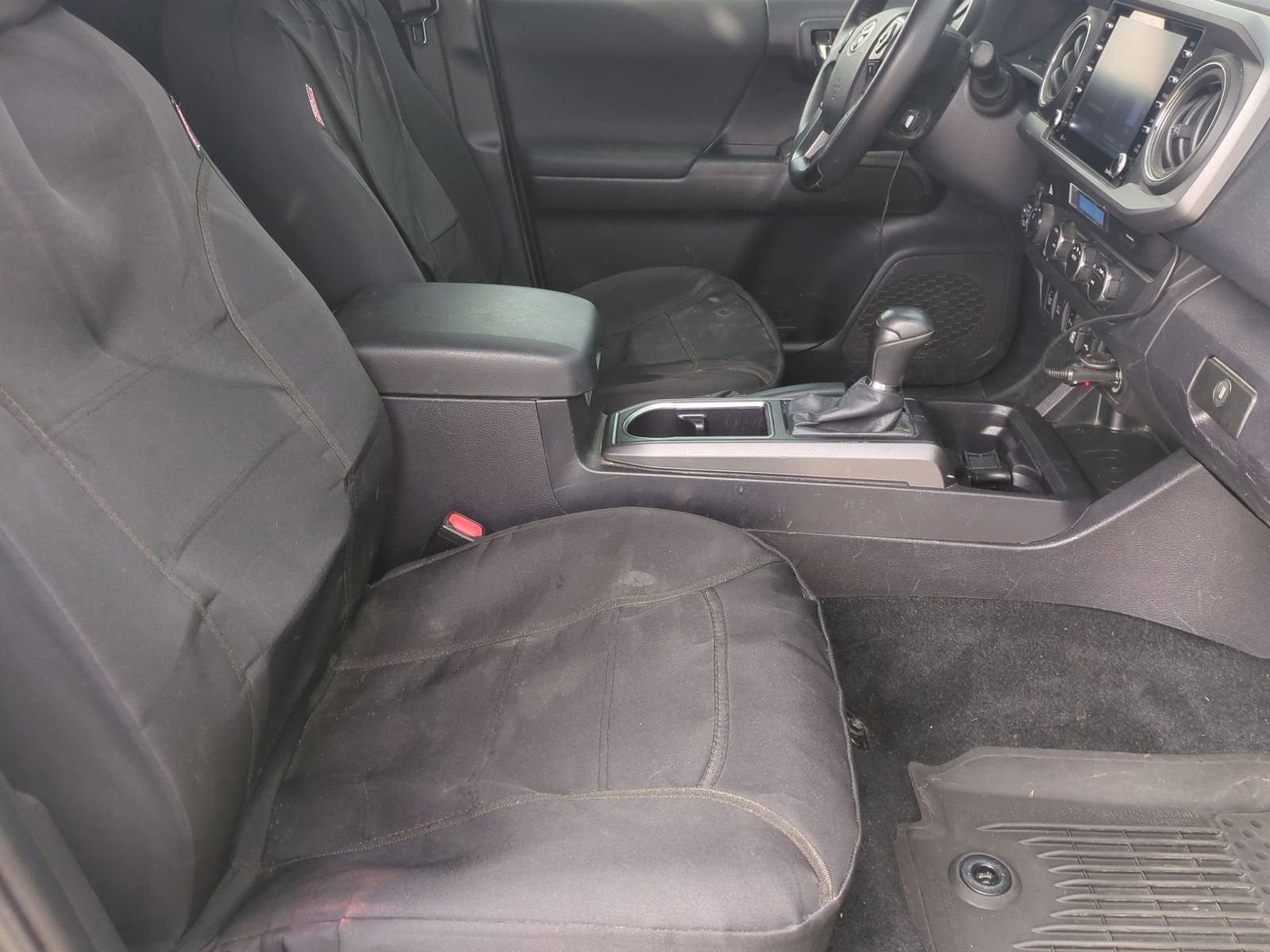 Thumbnail: 2022 Toyota Tacoma - 21