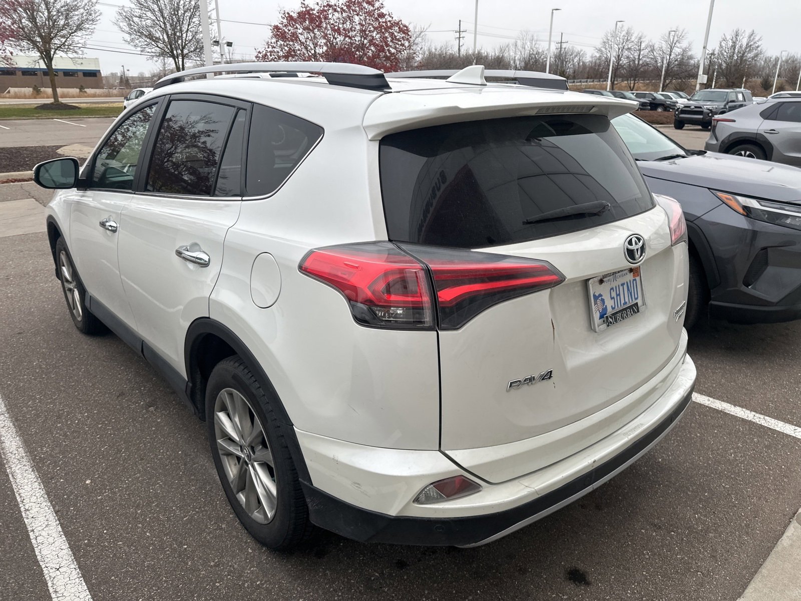 Thumbnail: 2017 Toyota RAV4 - 5