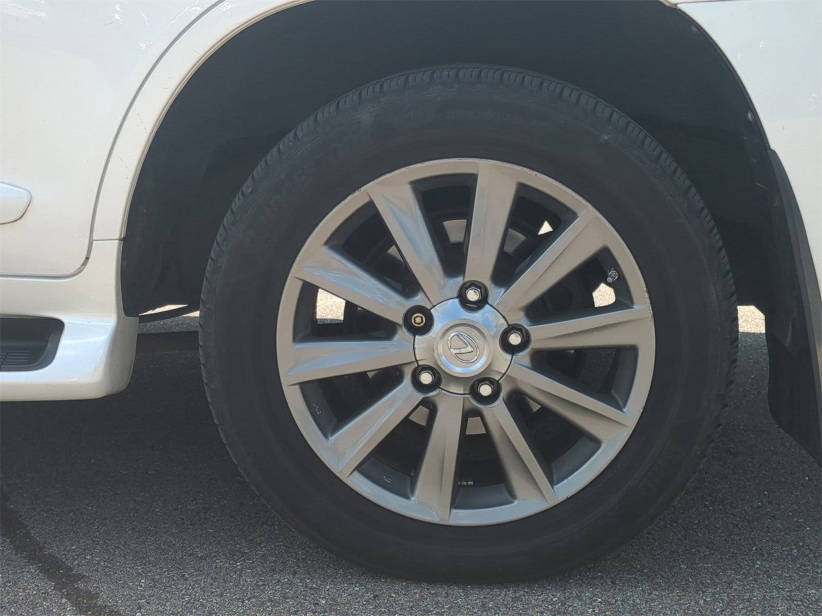 Thumbnail: 2011 Lexus LX - 14