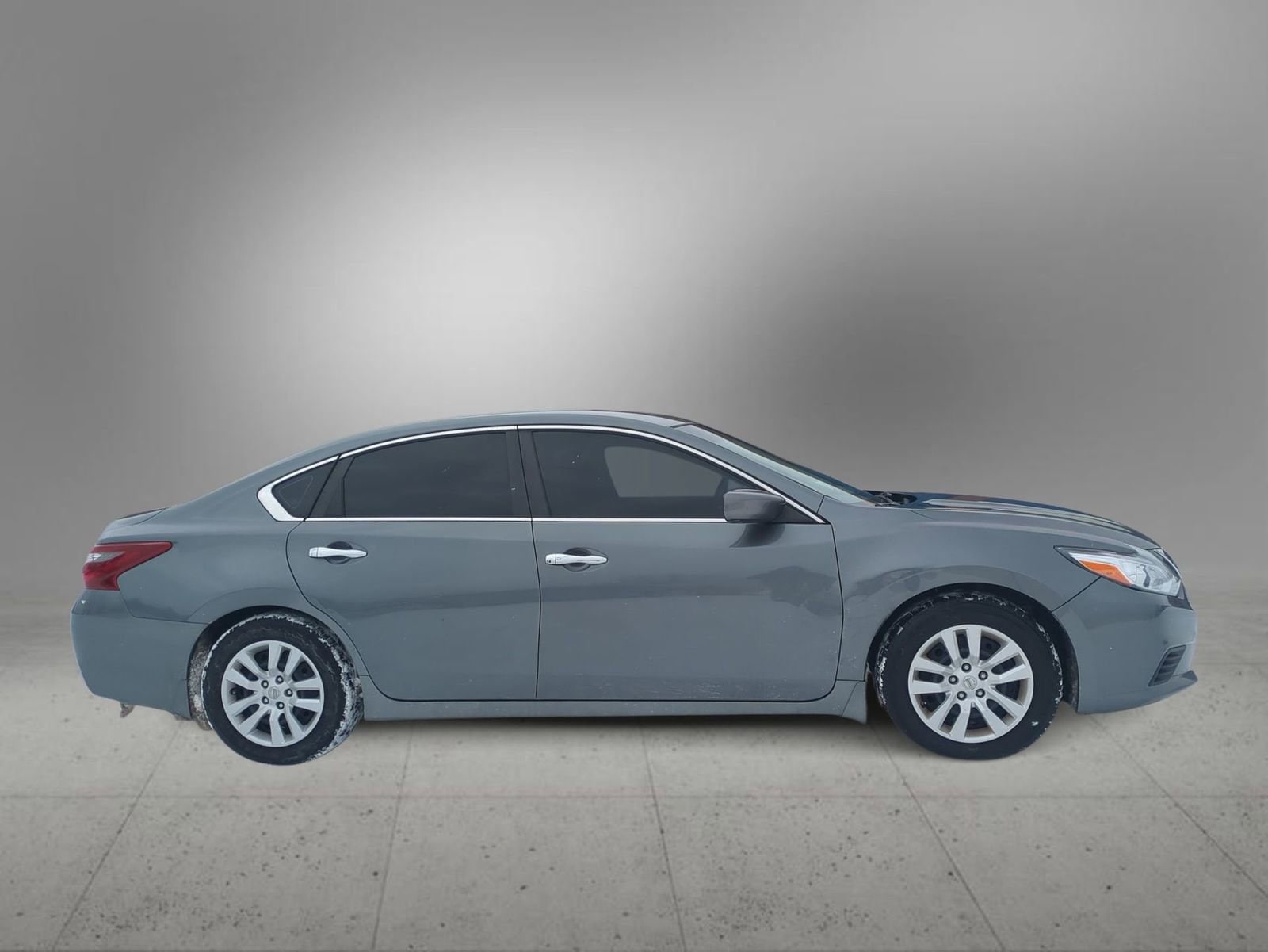 Thumbnail: 2018 Nissan Altima - 9