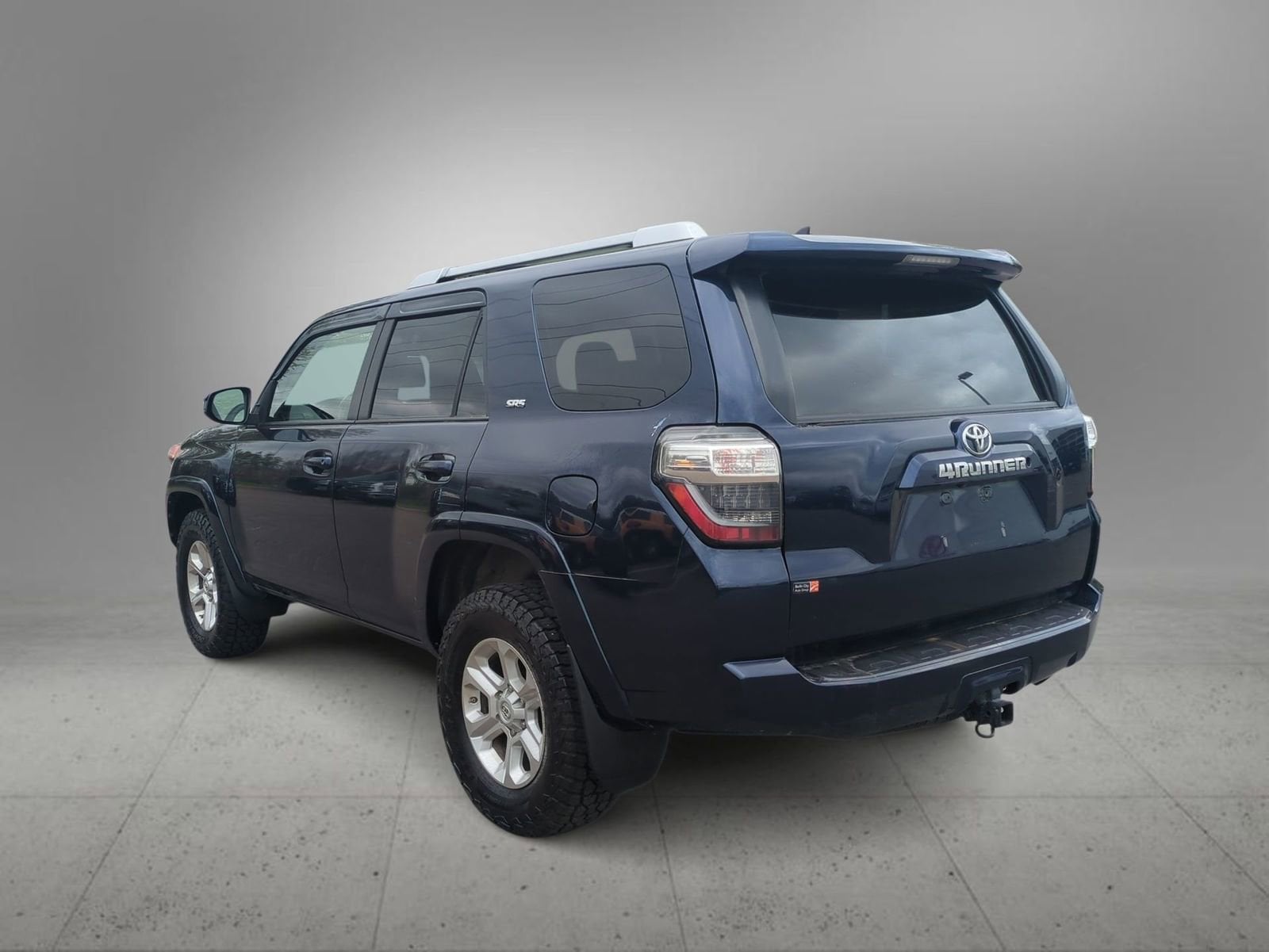 Thumbnail: 2015 Toyota 4Runner - 6