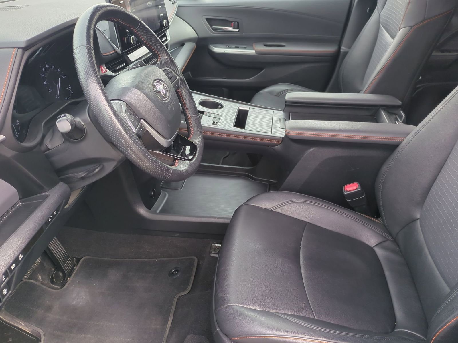 Thumbnail: 2023 Toyota Sienna - 16