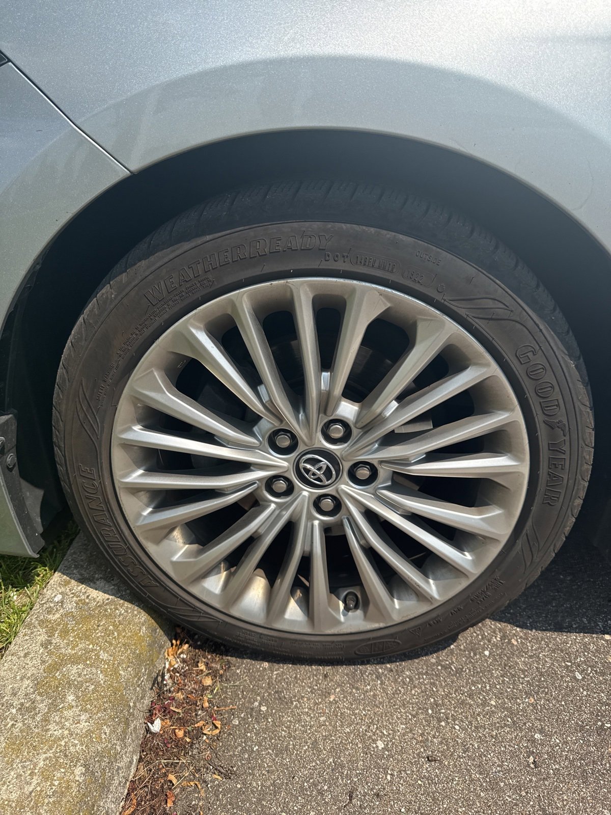 Thumbnail: 2019 Toyota Avalon - 4