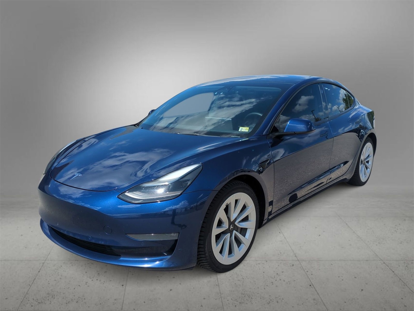 2022 Tesla Model 3 Long Range photo 4