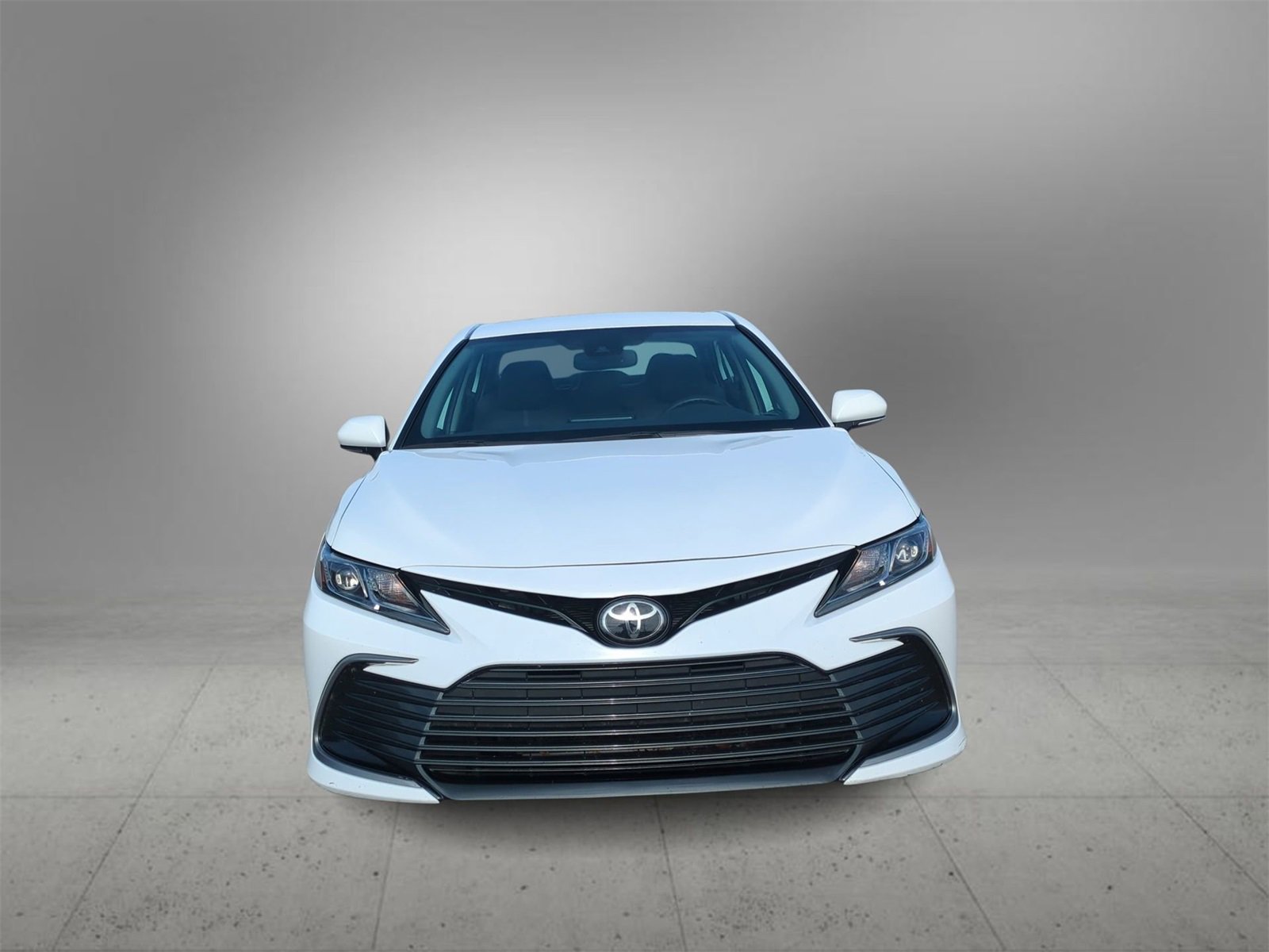 2023 Toyota Camry LE photo 3