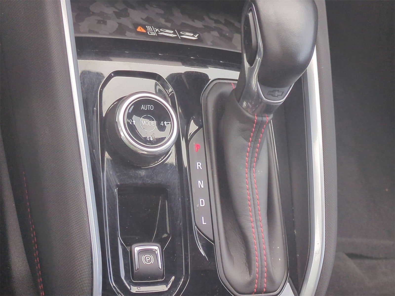 Thumbnail: 2023 Chevrolet Colorado - 34