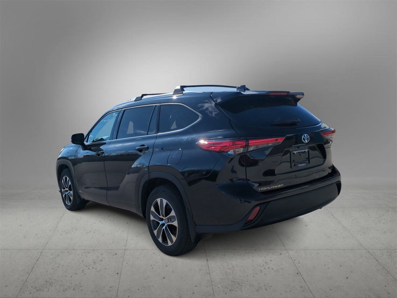 Thumbnail: 2021 Toyota Highlander - 6