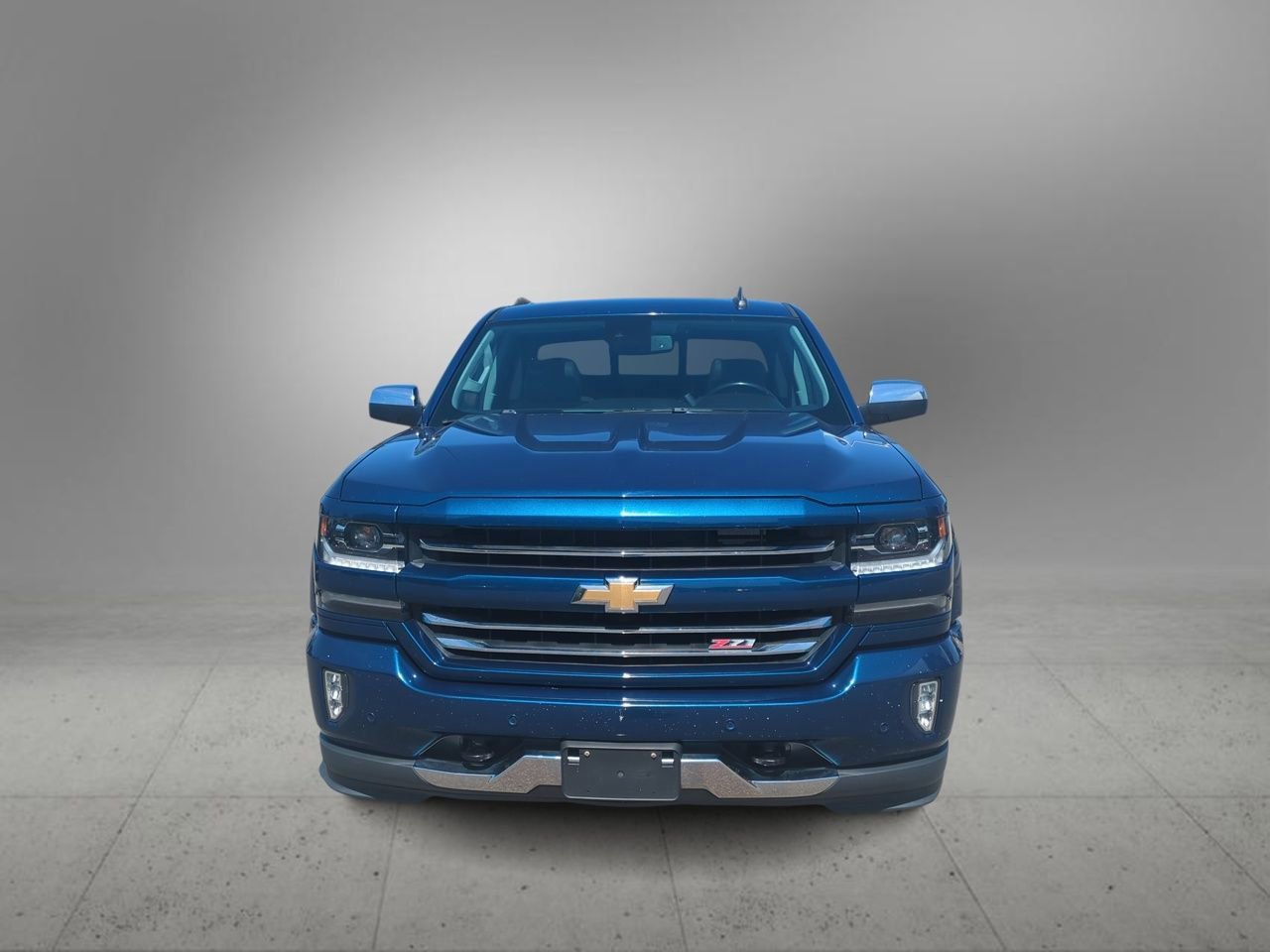2018 Chevrolet Silverado 1500 LTZ photo 3