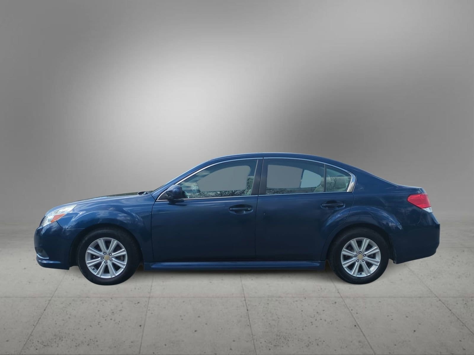 Thumbnail: 2011 Subaru Legacy - 5