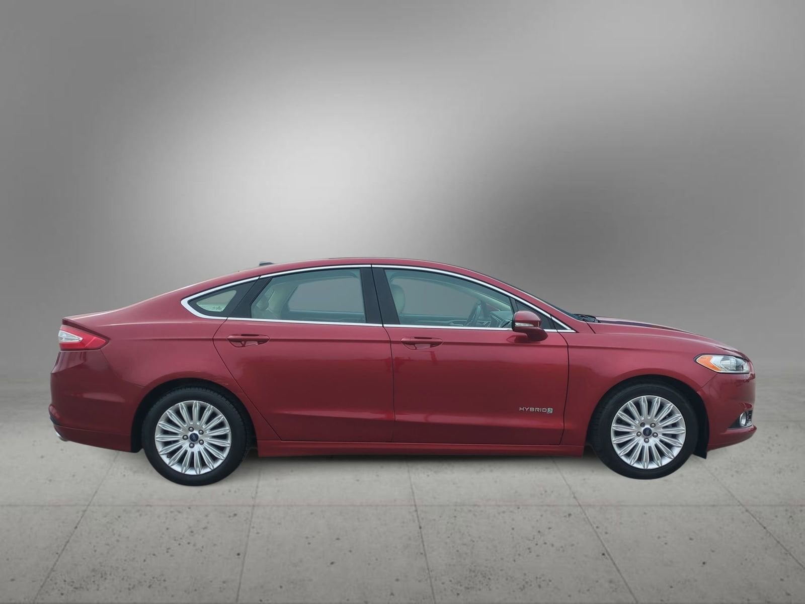 Thumbnail: 2016 Ford Fusion - 9