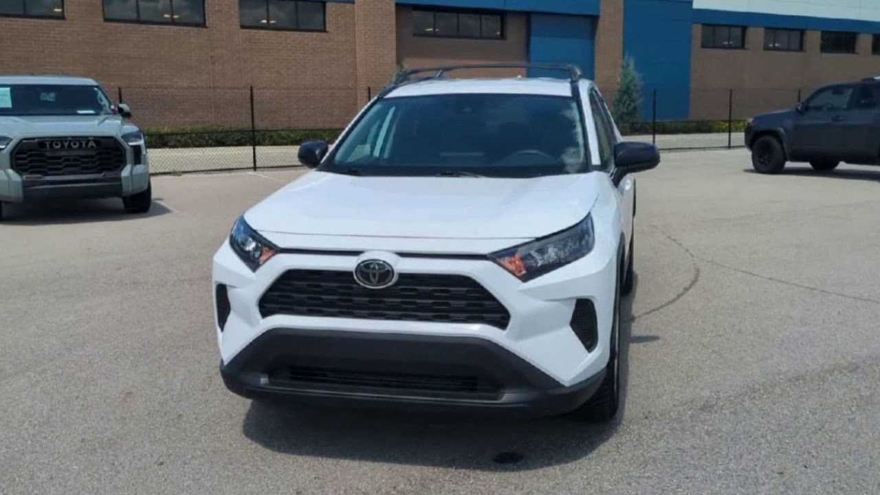 Thumbnail: 2020 Toyota RAV4 - 3