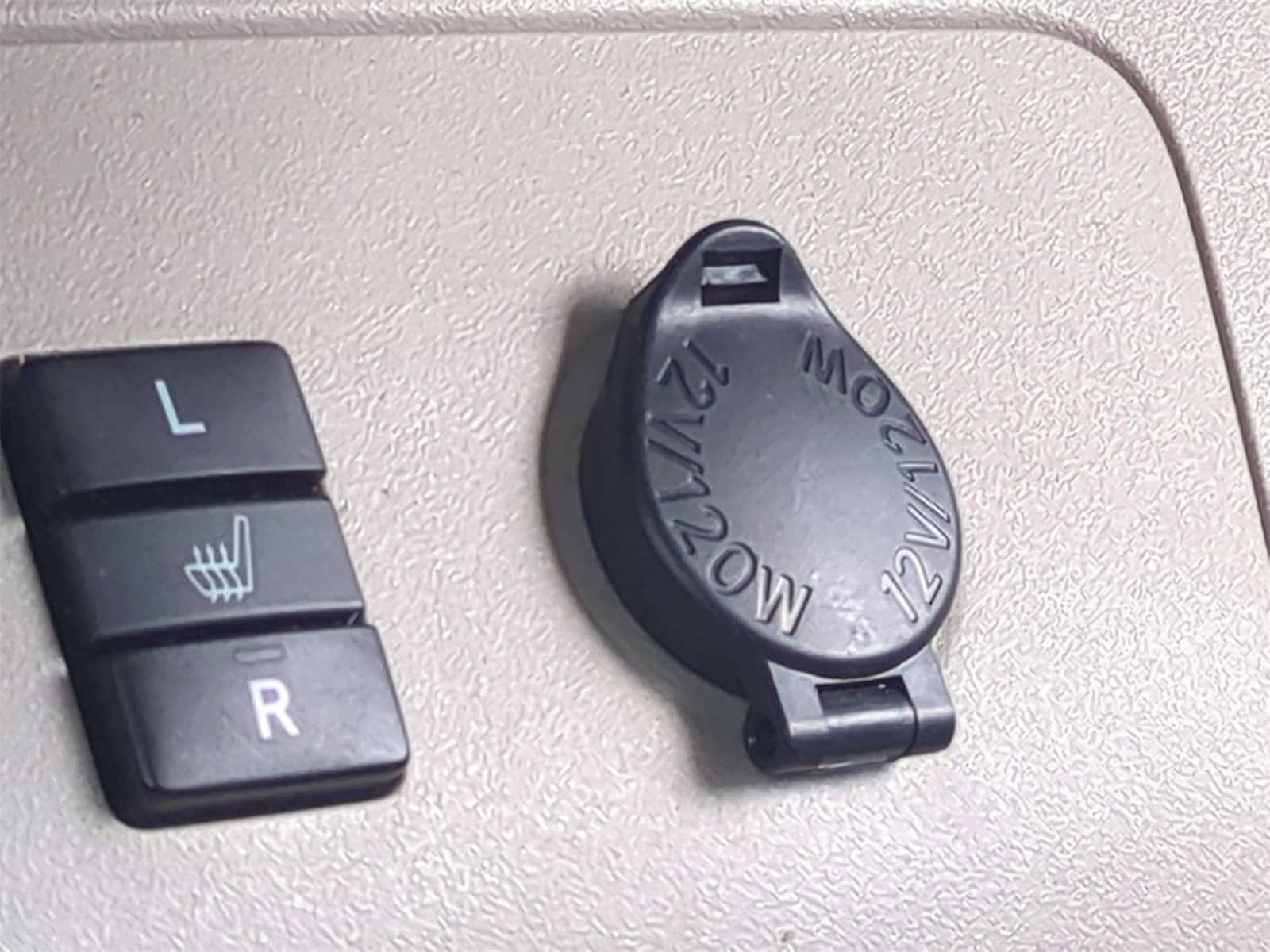 Thumbnail: 2010 Toyota Prius - 30