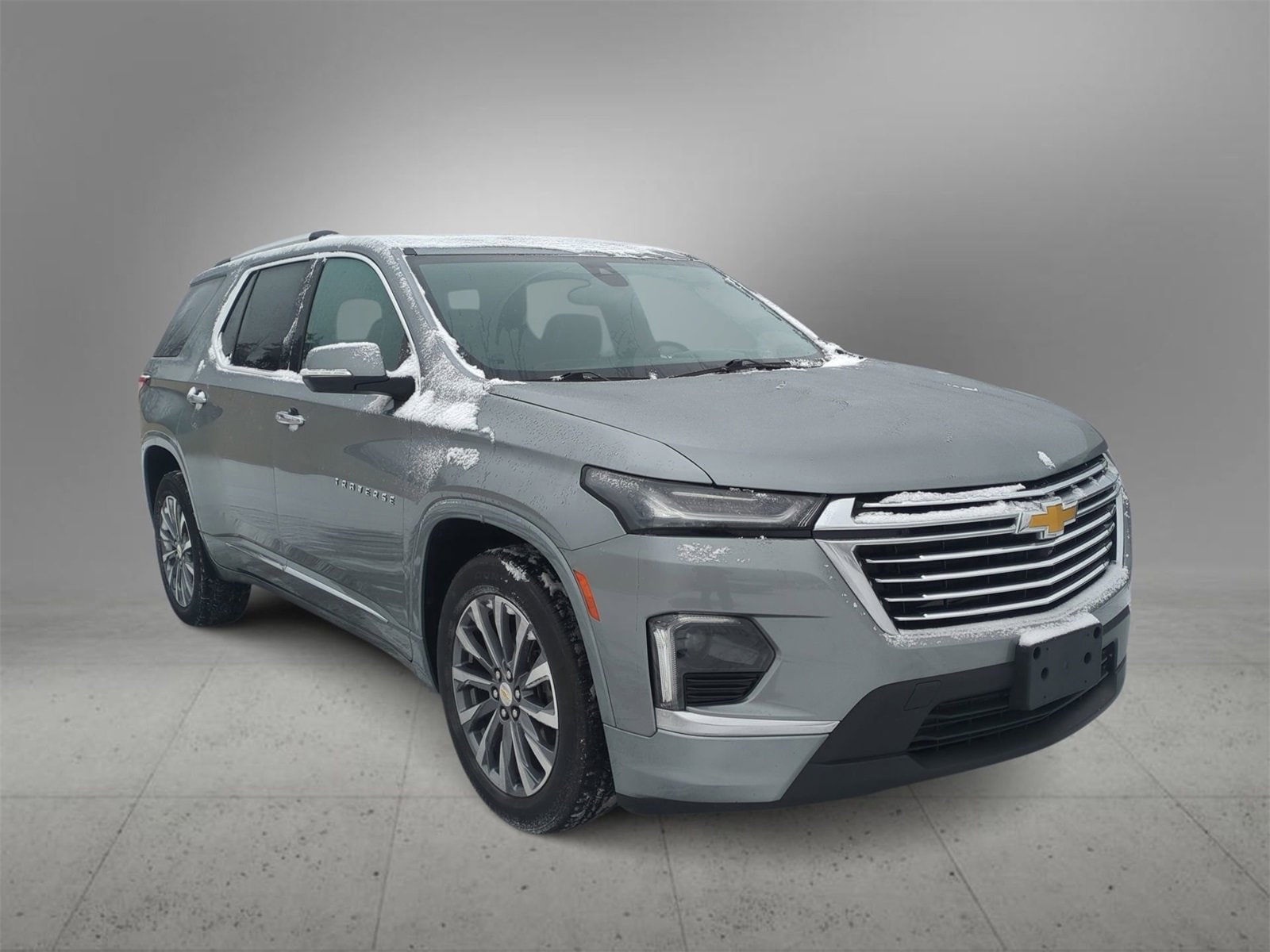 Thumbnail: 2023 Chevrolet Traverse - 2