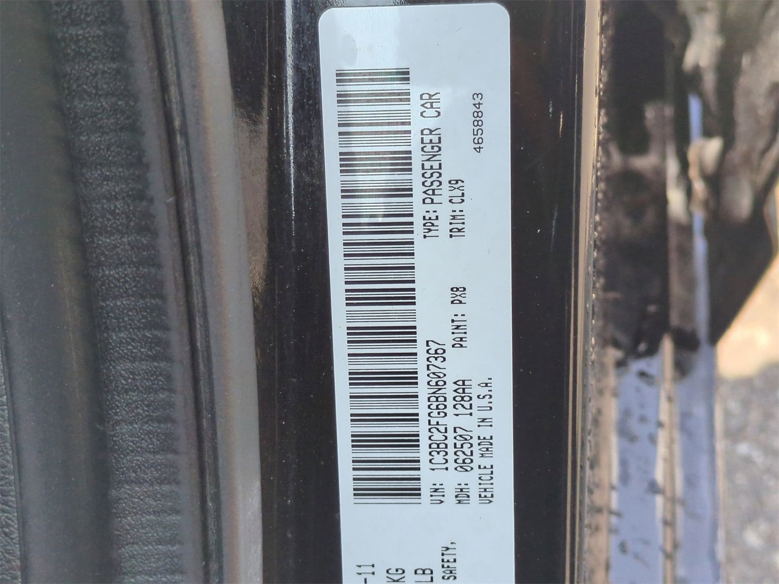 Thumbnail: 2011 Chrysler 200 - 33