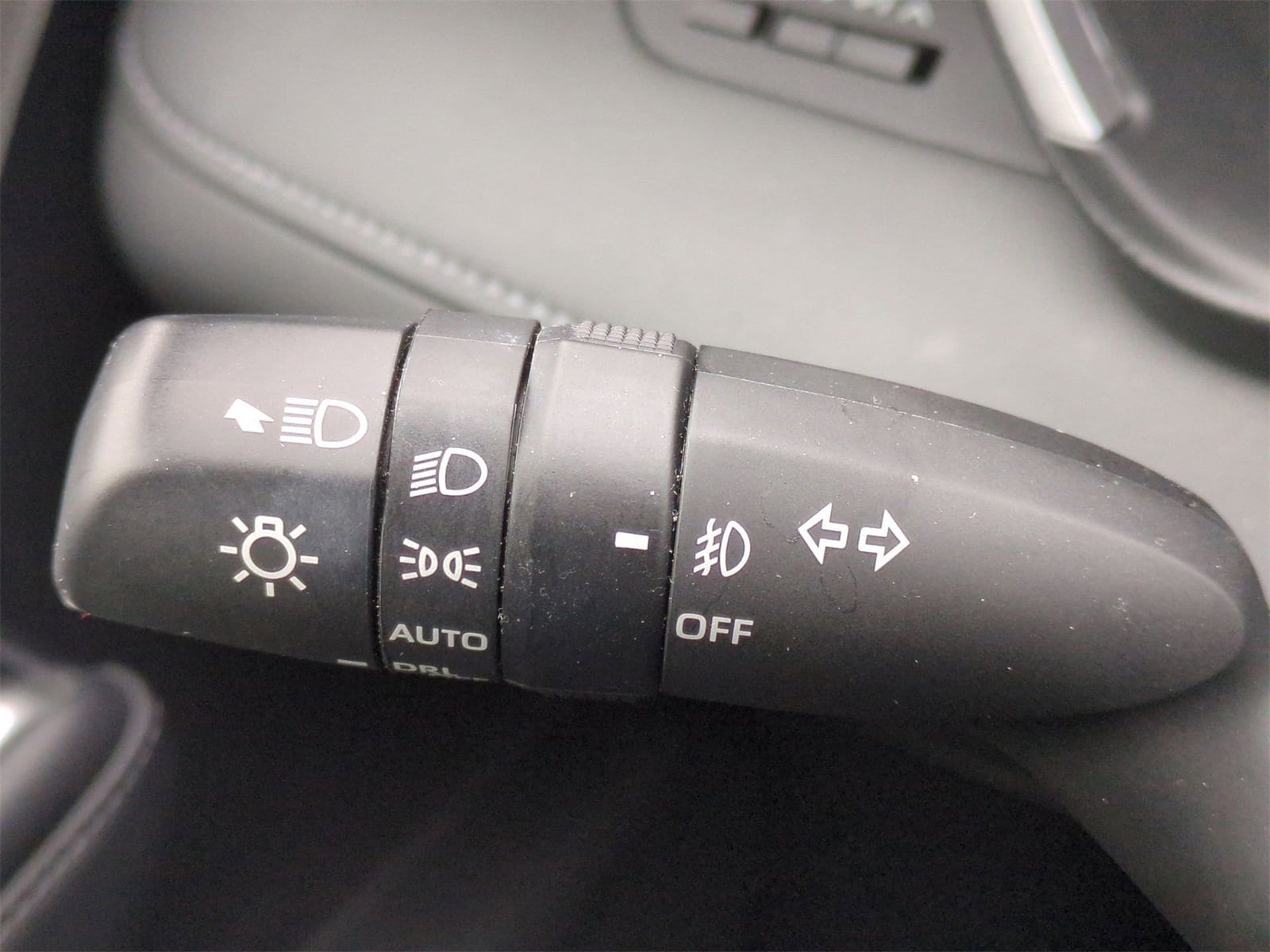 Thumbnail: 2021 Toyota Highlander - 28