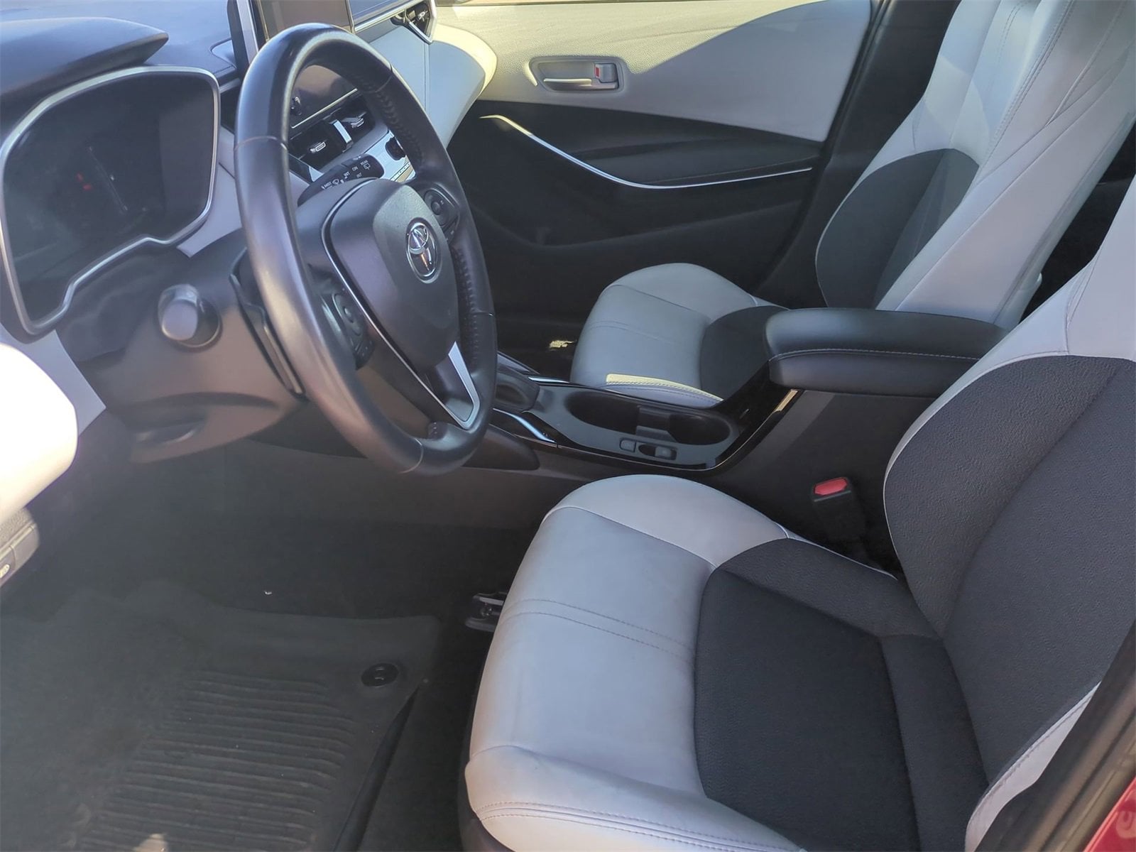 Thumbnail: 2023 Toyota Corolla - 16